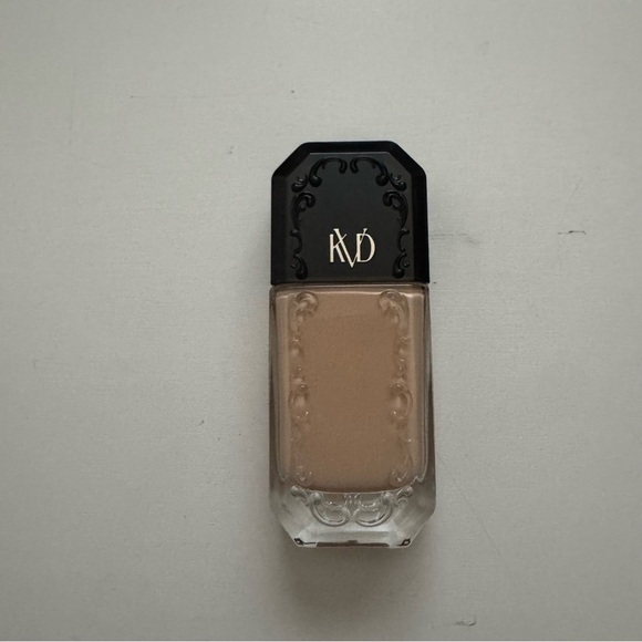 Kat von d good apple full coverage transfer proof foundation light 012 - Picture 6 of 7
